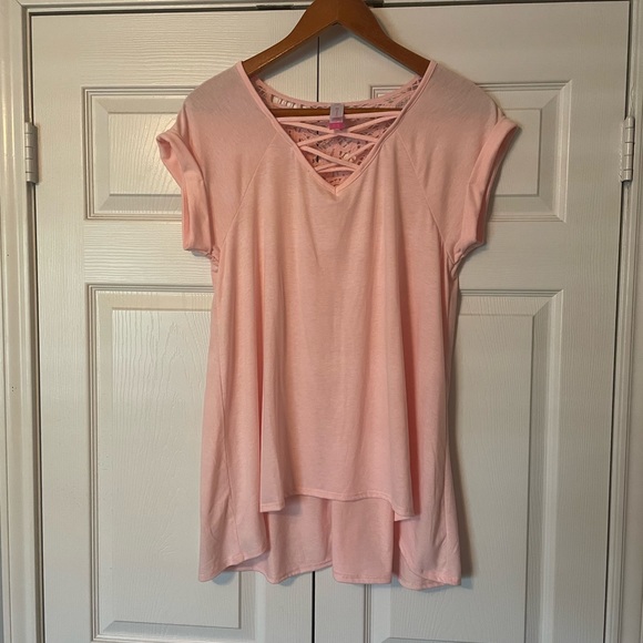 Set of No Boundaries Tops - Picture 2 of 10